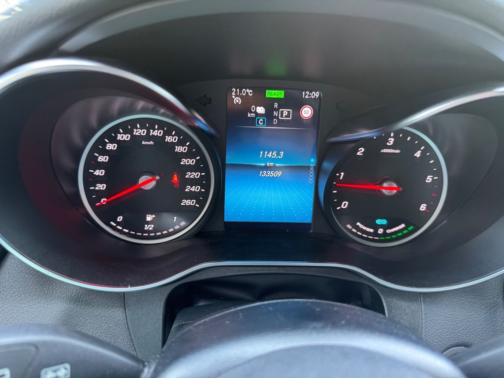 Mercedes-Benz GLC 300 2021