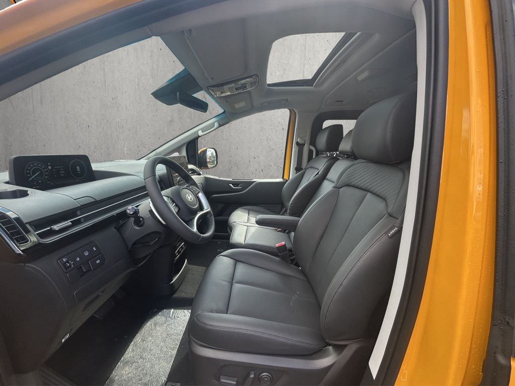 Hyundai STARIA 2025