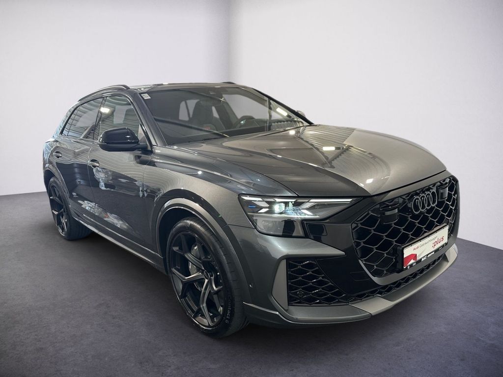 Audi RSQ8 2024