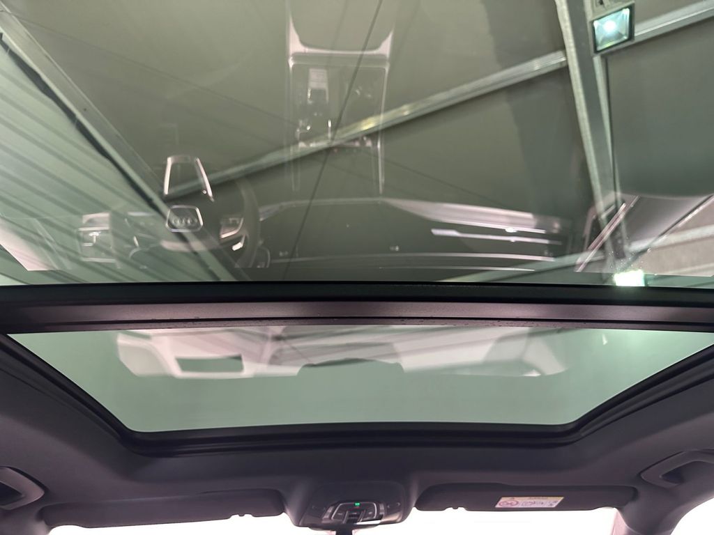 Audi RSQ8 2024
