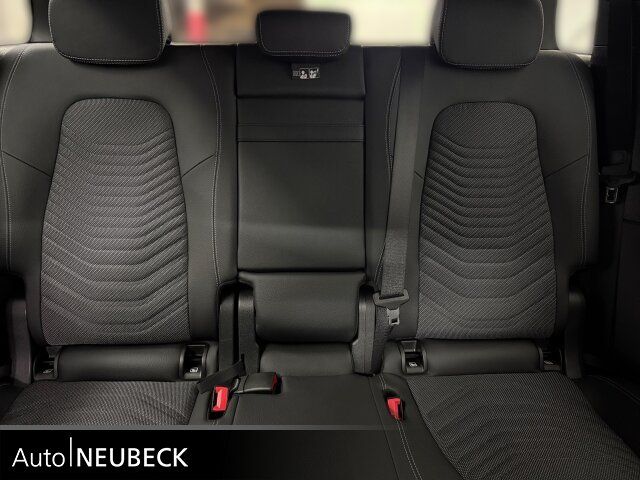 Mercedes-Benz GLB 200 2024