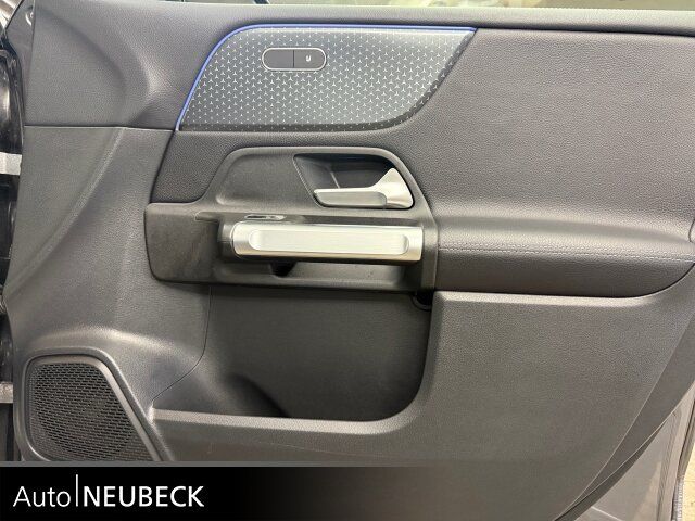 Mercedes-Benz GLB 200 2024