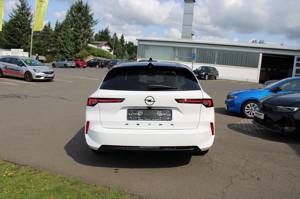 Opel Astra 2025