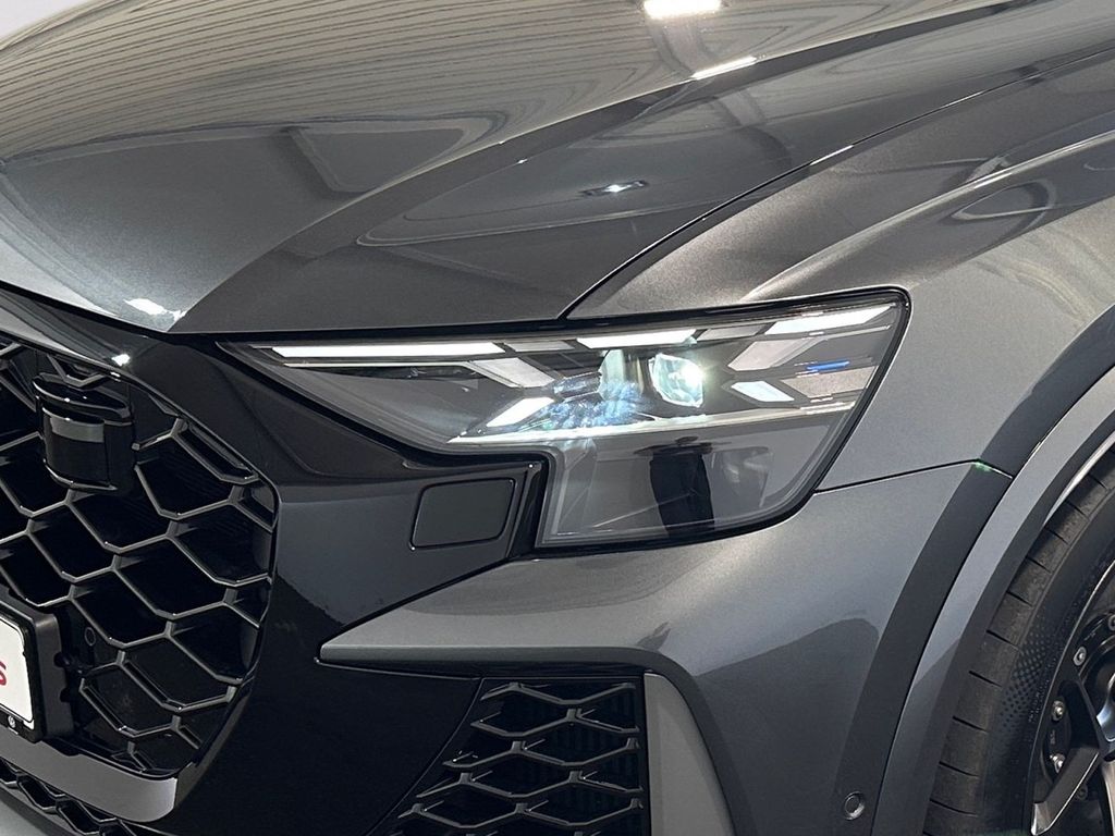 Audi RSQ8 2024