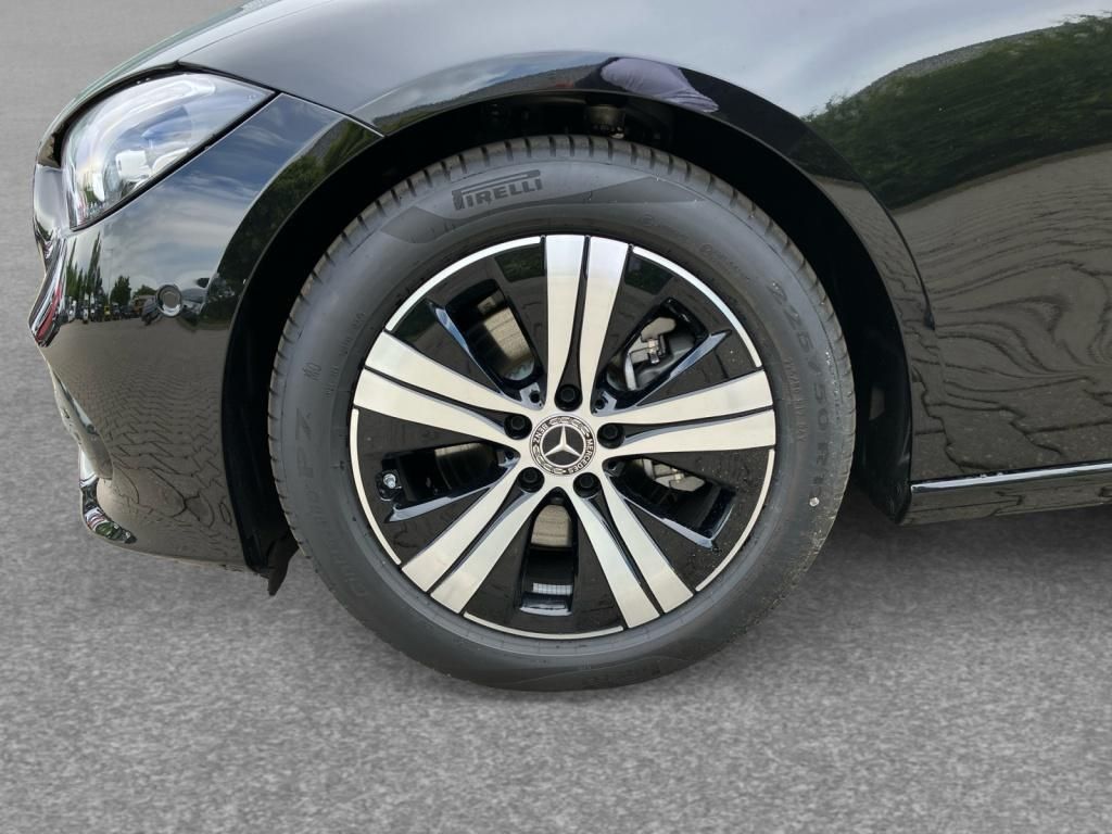 Mercedes-Benz C 200 2025