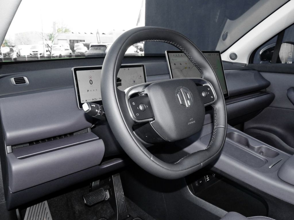 Leapmotor C10