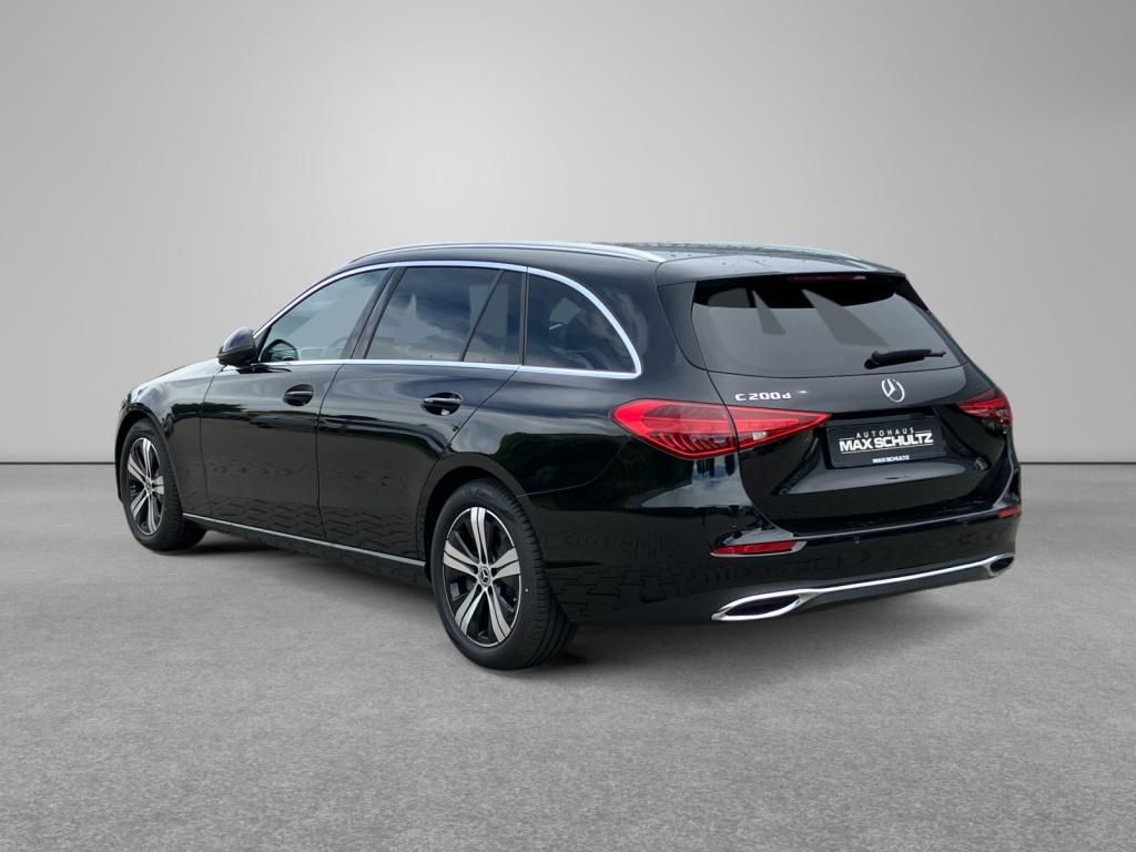 Mercedes-Benz C 200 2025