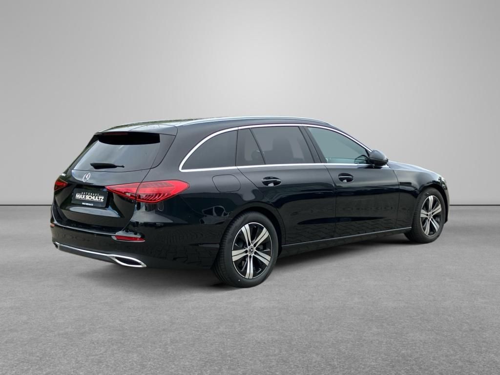 Mercedes-Benz C 200 2025