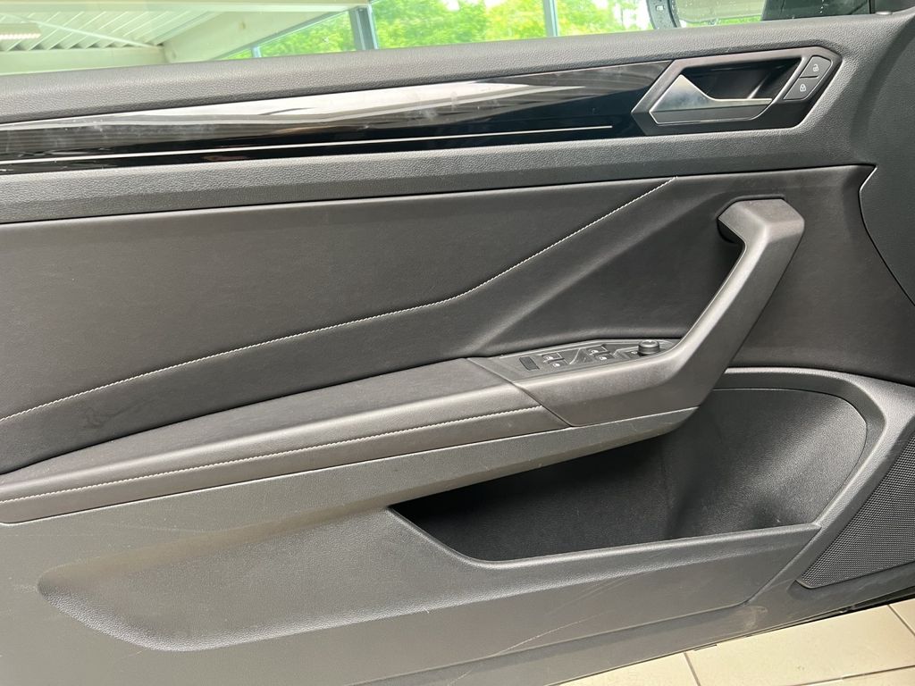 Volkswagen T-Roc 2023