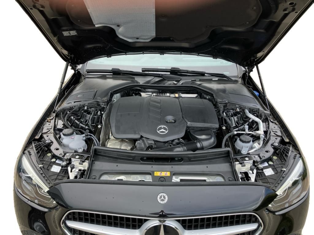 Mercedes-Benz C 200 2025