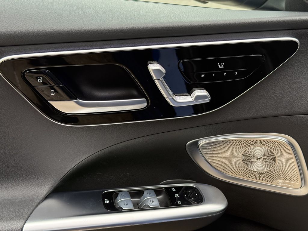 Mercedes-Benz C 300 2023