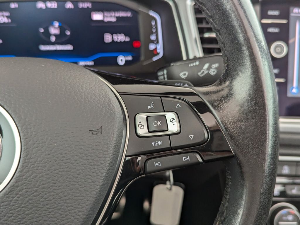 Volkswagen T-Roc 2021