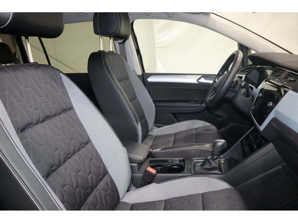 Volkswagen Touran 2025