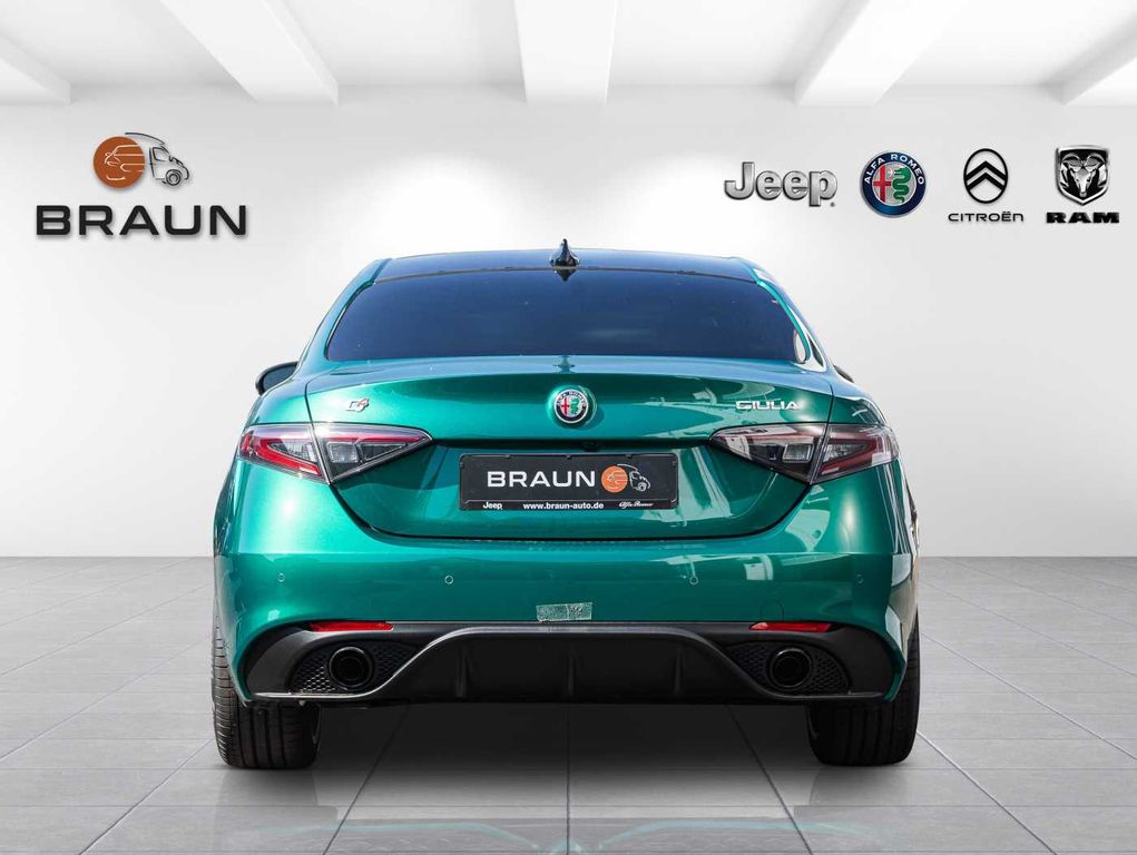 Alfa Romeo Giulia 2025