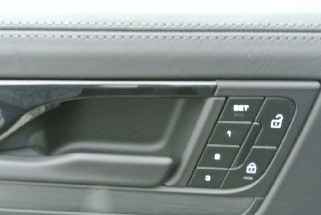 Porsche Cayenne 2025