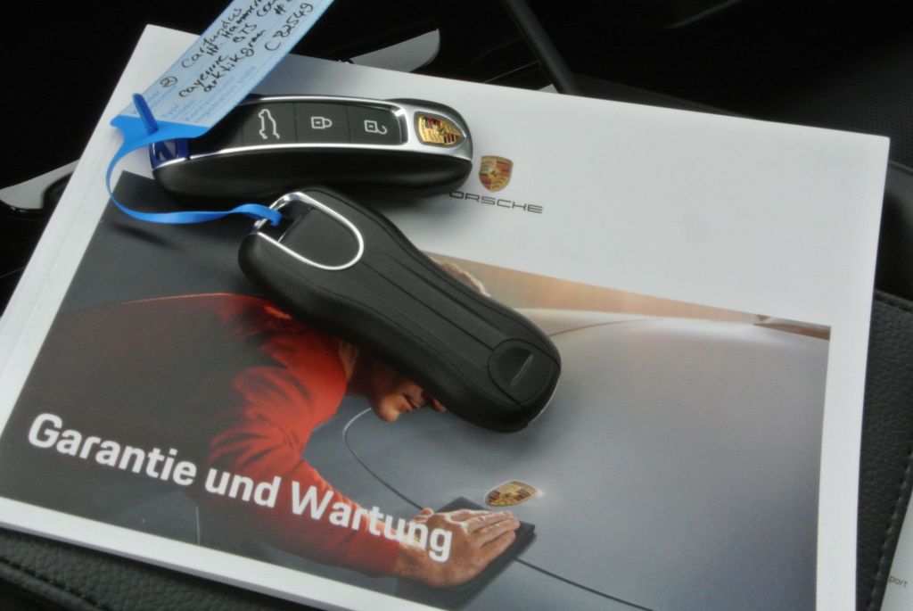 Porsche Cayenne 2025
