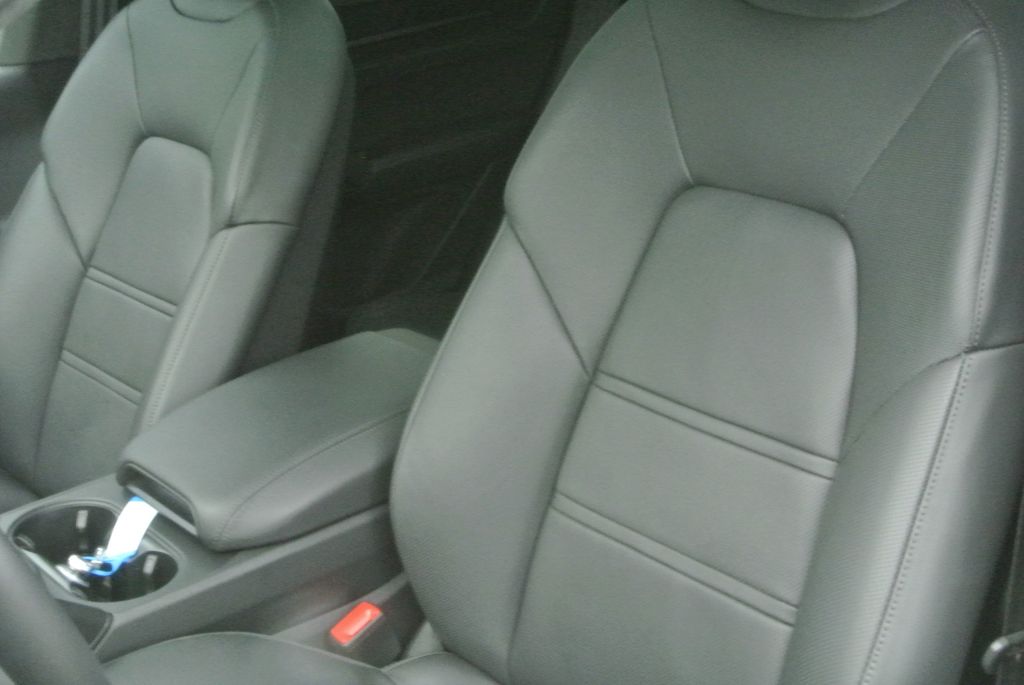 Porsche Cayenne 2025