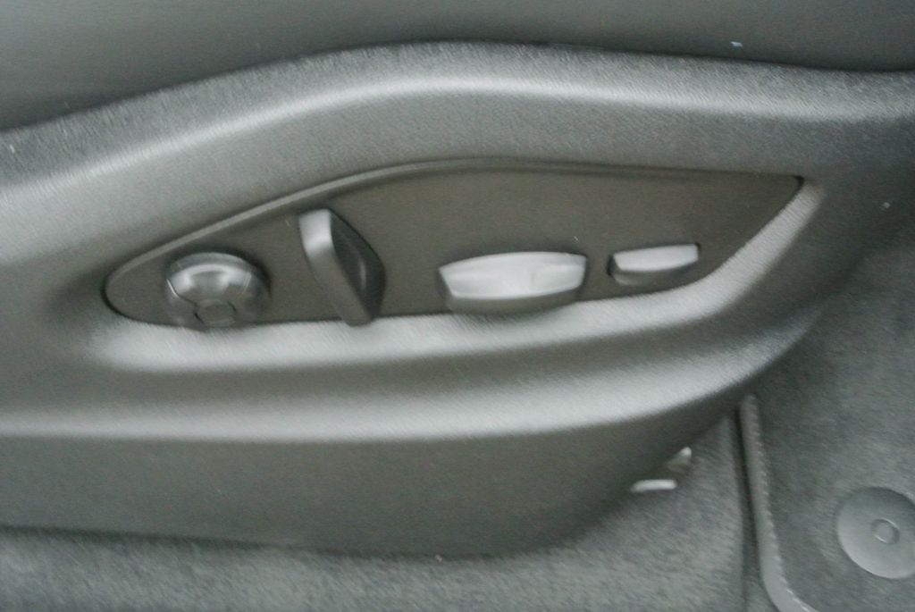 Porsche Cayenne 2025