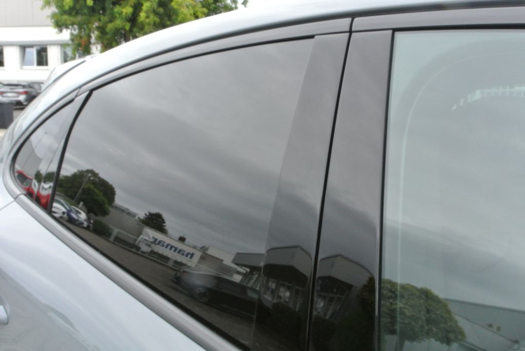 Porsche Cayenne 2025