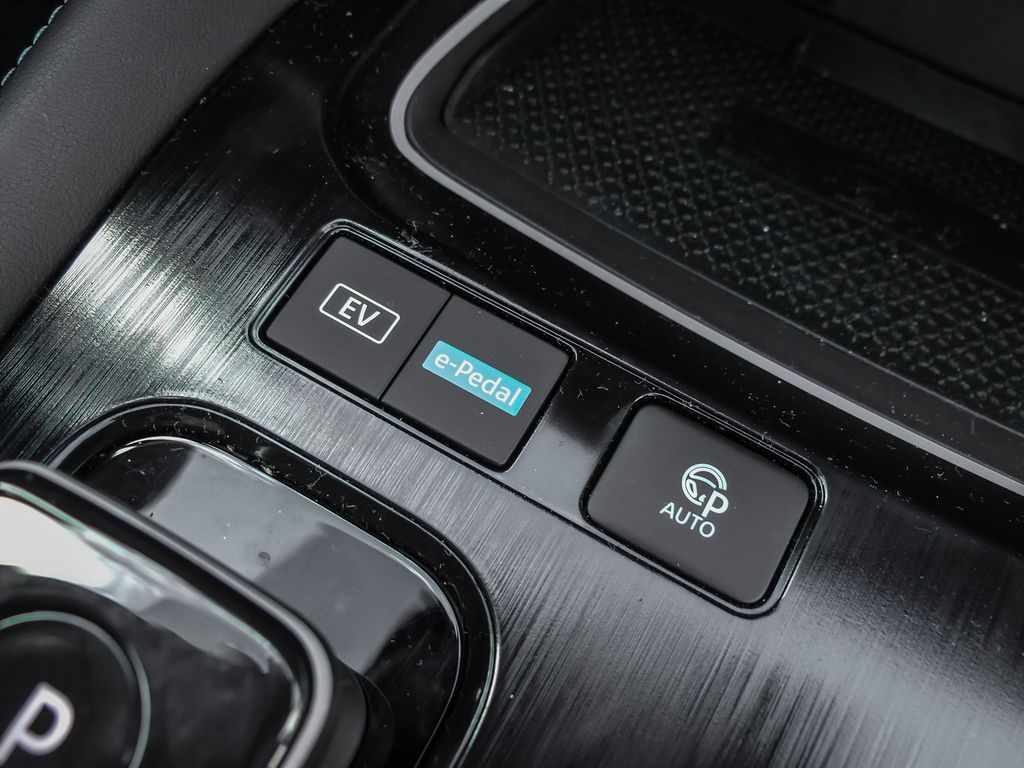 Nissan X-Trail 2025