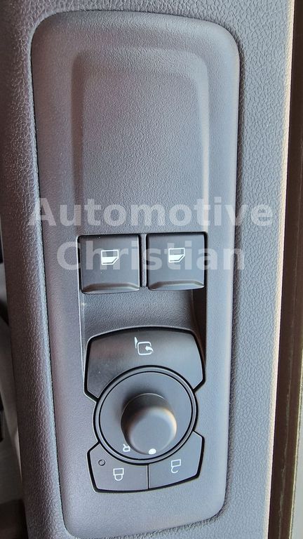 Ford Transit Custom 2025