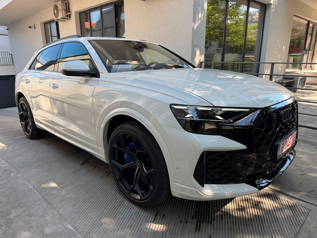 Audi RSQ8 2025