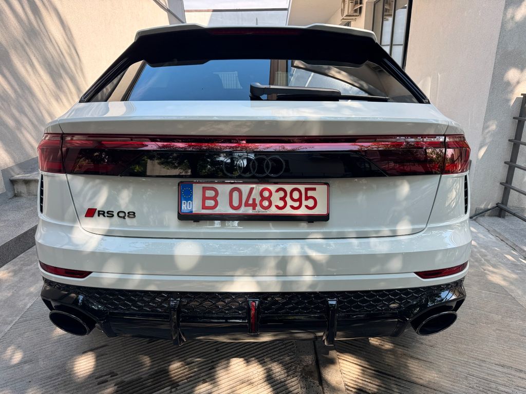 Audi RSQ8 2025