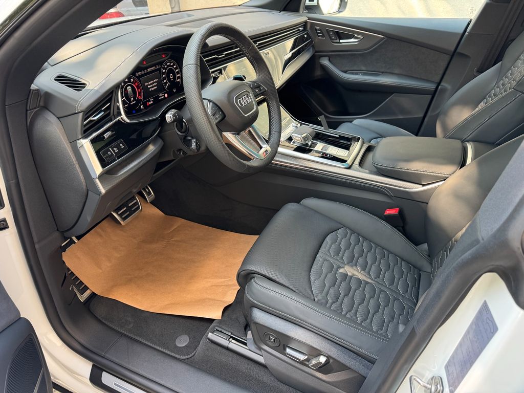 Audi RSQ8 2025
