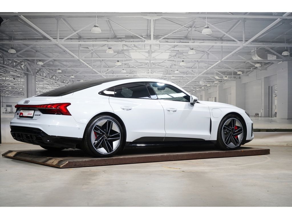 Audi RS e-tron GT 2022