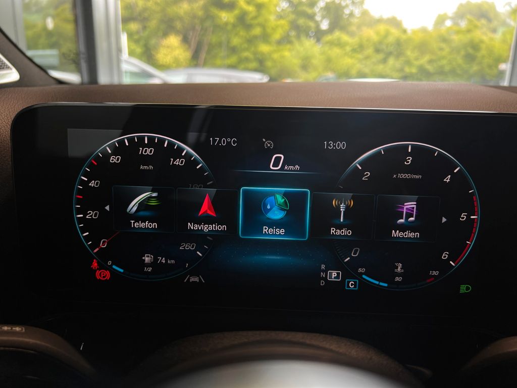 Mercedes-Benz GLA 200 2020