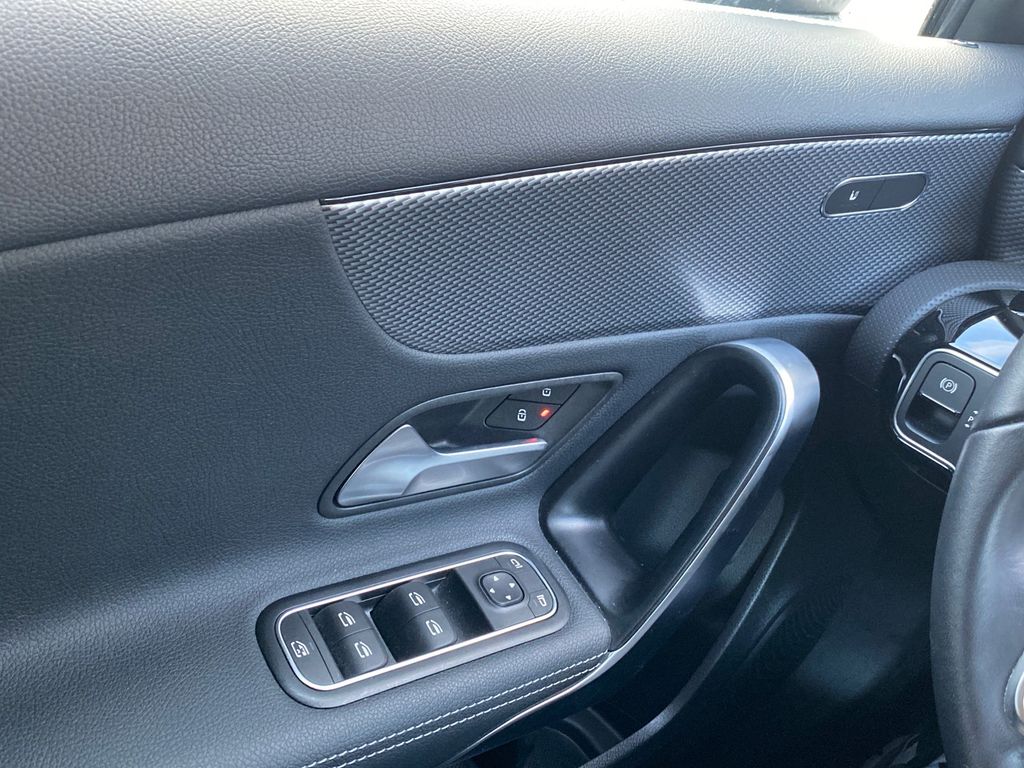 Mercedes-Benz A 250 2021