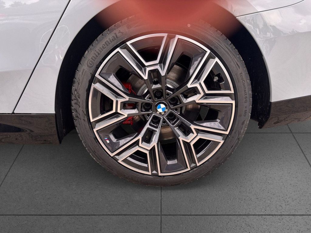 BMW 520 2025