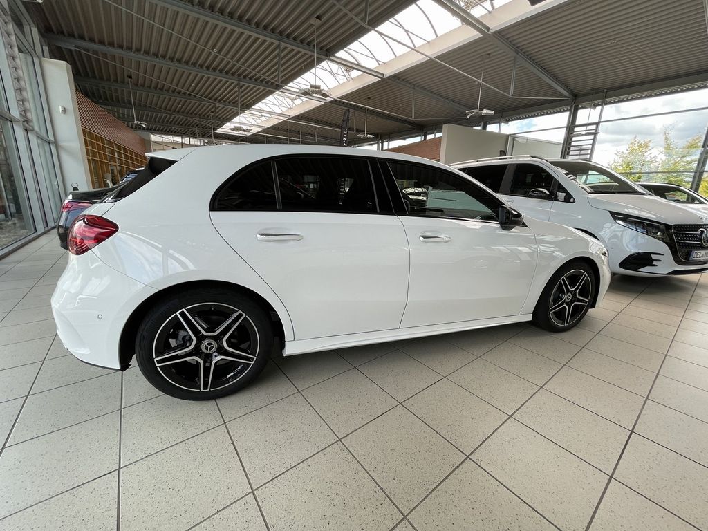 Mercedes-Benz A 200 2025
