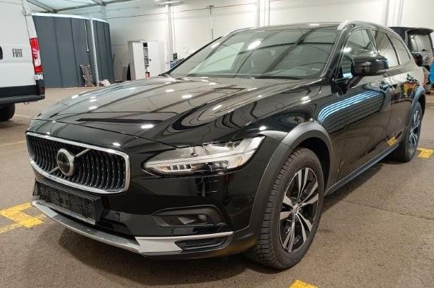 Volvo V90 Cross Country 2024