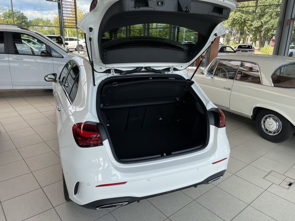 Mercedes-Benz A 200 2025