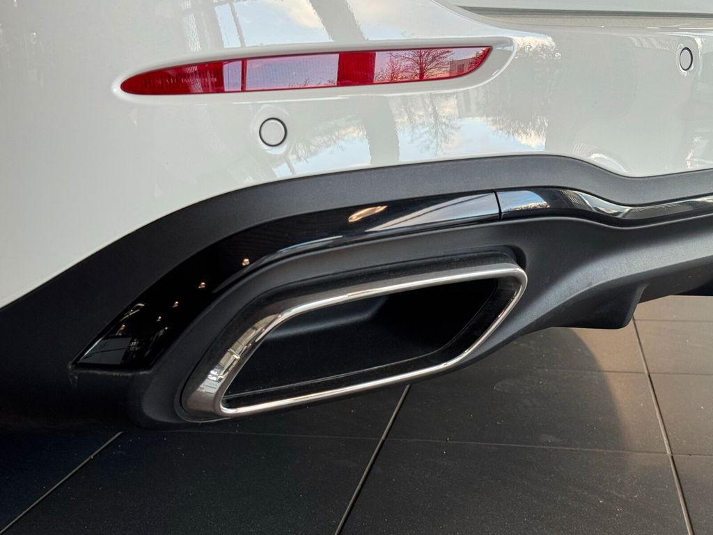 Mercedes-Benz C 300 2024