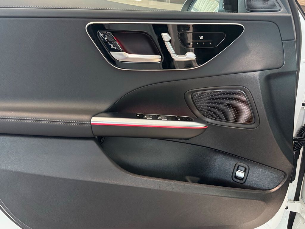 Mercedes-Benz C 300 2024