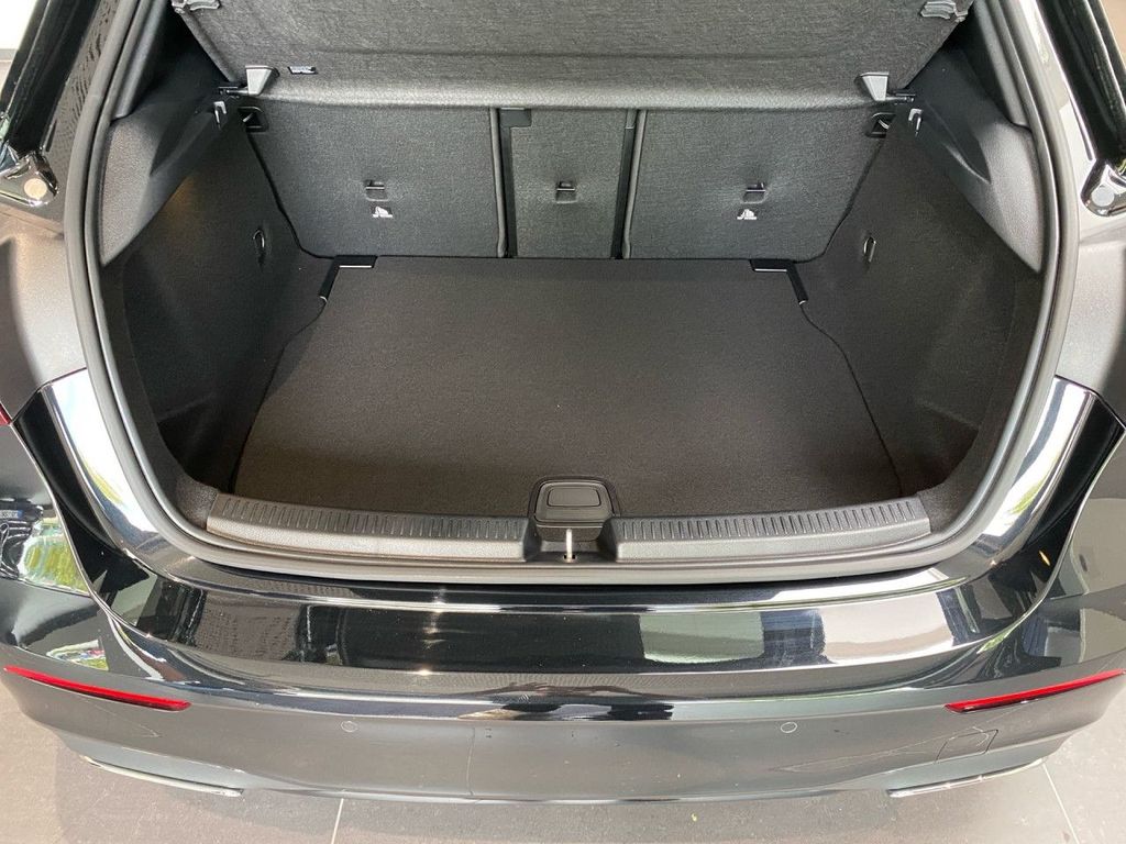 Mercedes-Benz A 220 2025