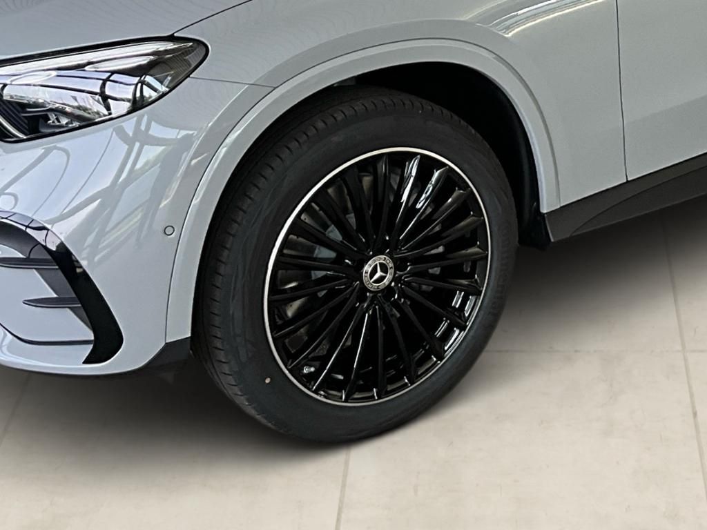 Mercedes-Benz GLC 300 2025