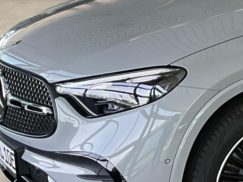 Mercedes-Benz GLC 300 2025