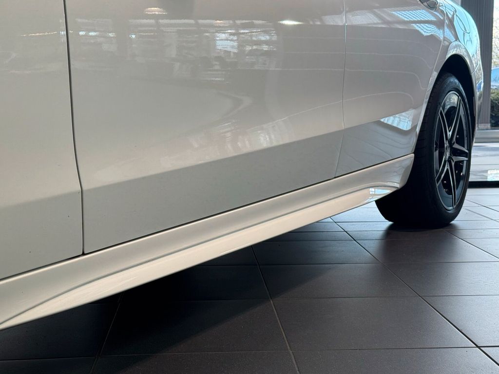 Mercedes-Benz C 300 2024