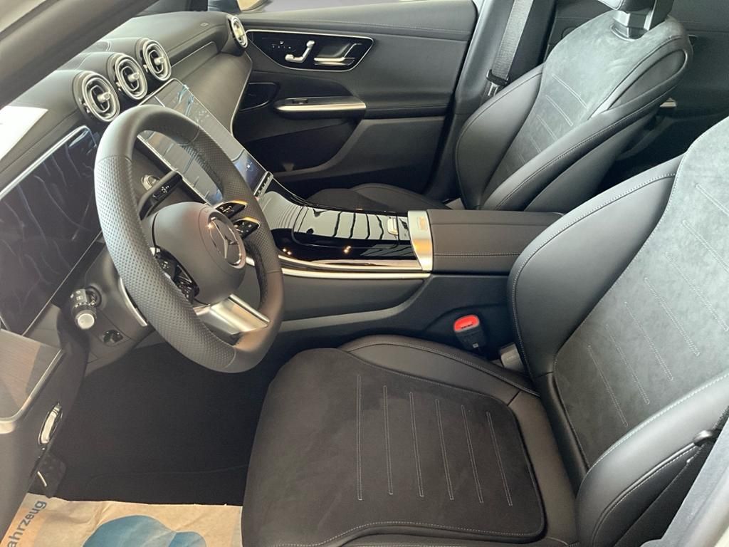 Mercedes-Benz GLC 300 2025