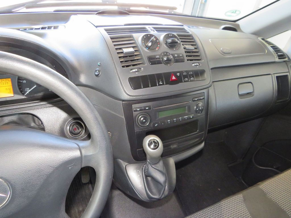 Mercedes-Benz Vito 2013