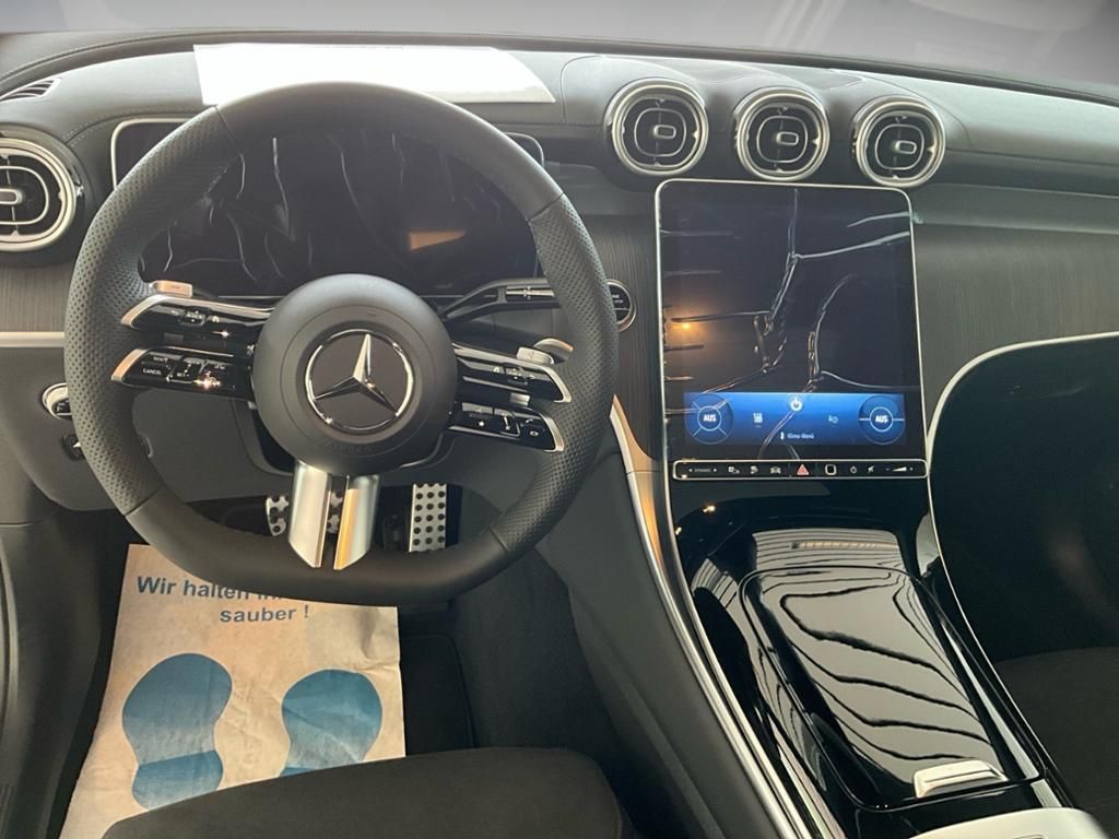 Mercedes-Benz GLC 300 2025