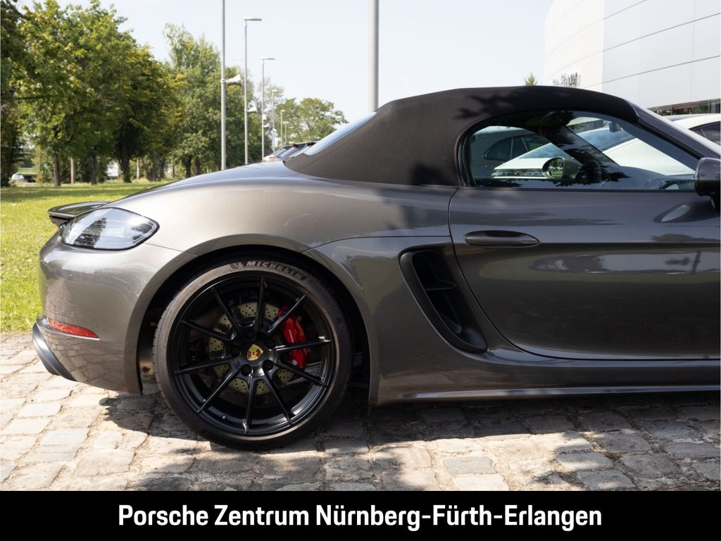 Porsche Boxster 2024