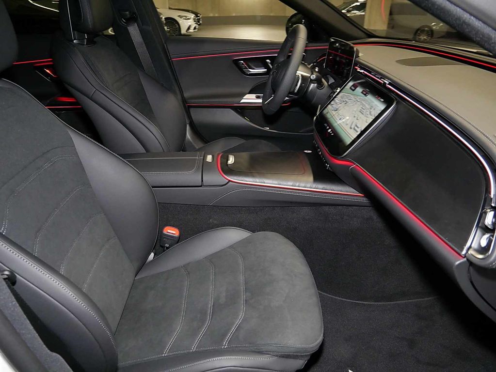 Mercedes-Benz E 200 2025