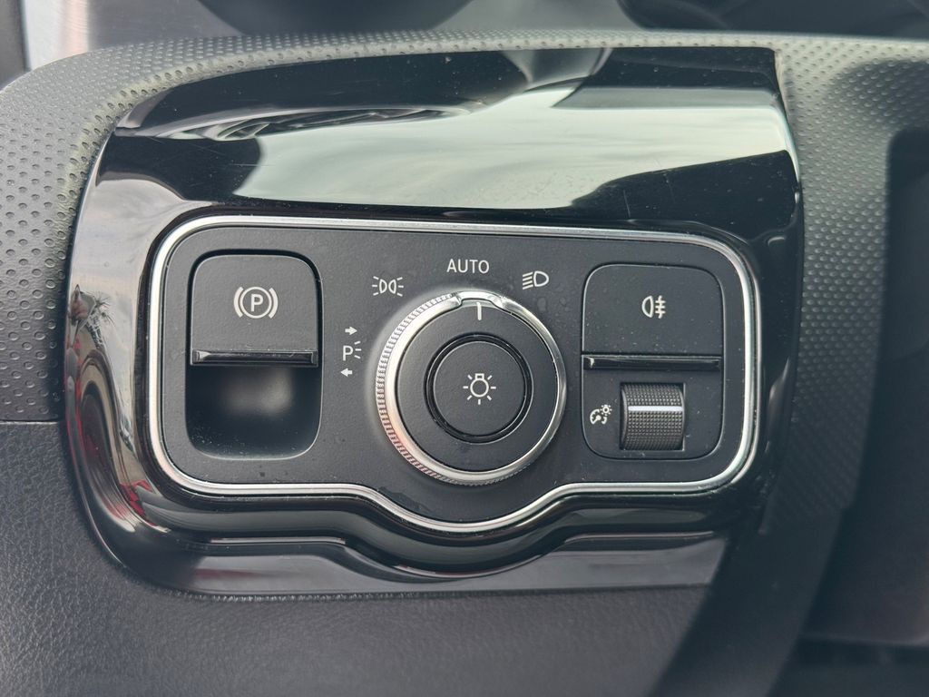 Mercedes-Benz A 250 2021