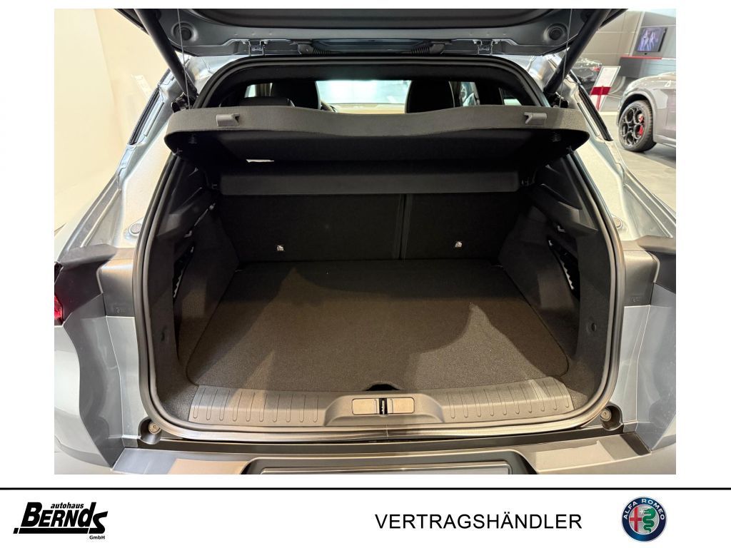 Alfa Romeo Junior 2025