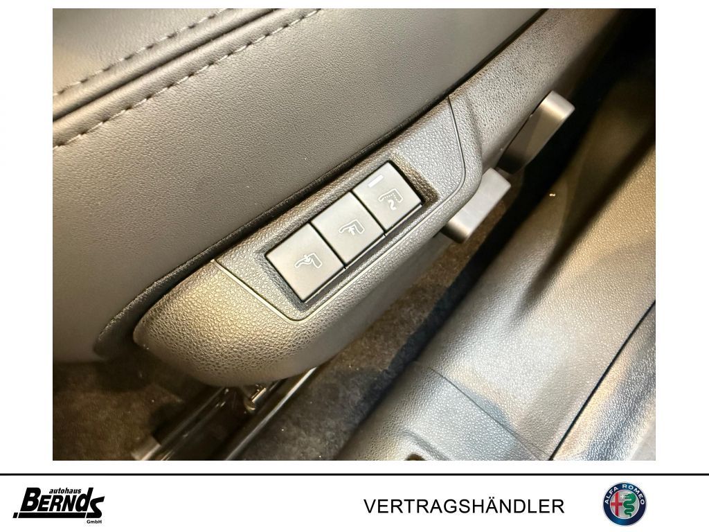 Alfa Romeo Junior 2025