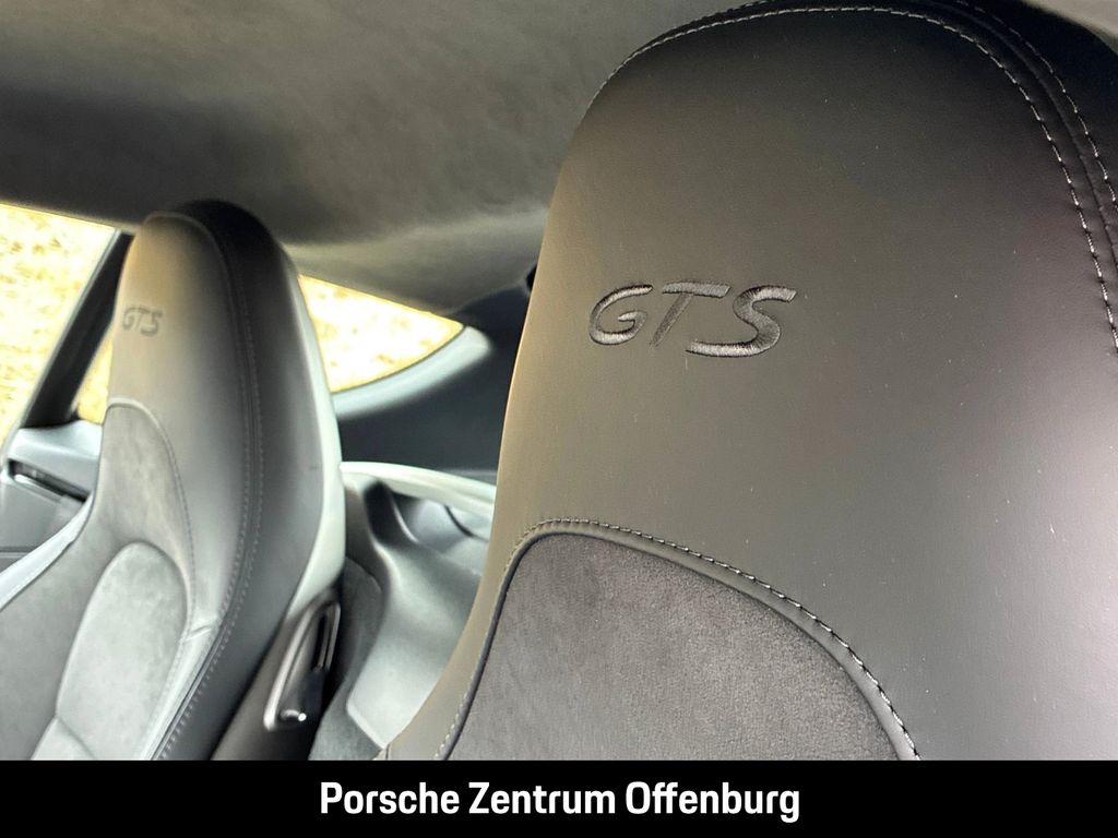 Porsche Cayman 2024